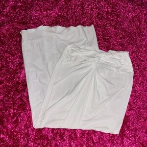 PRETTY LITTLE THING WHITE MAXI SKIRT ⭐️